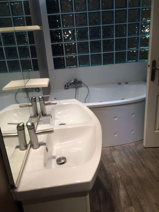Chez Matthieu Apartman Lannemezan Kültér fotó